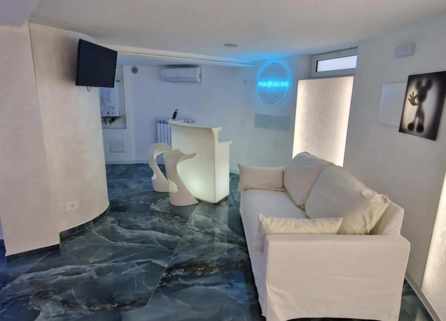 The Igloo Milano Villa Italia